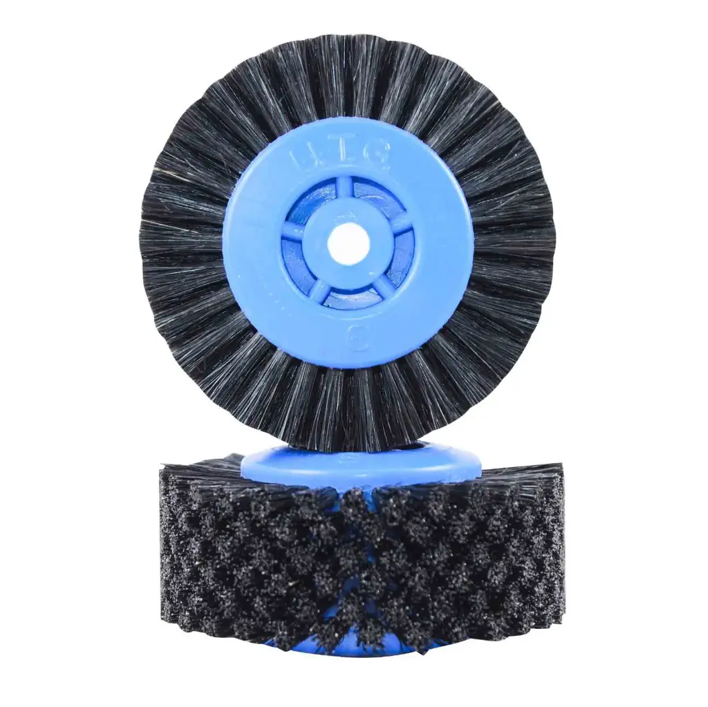 Brosses circulaires à rangées parallèles centre plastique UTG